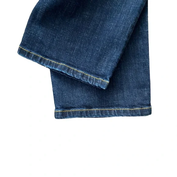 Cabi 3561 High Rise Straight Leg
Distressed Blue Jeans Size 10 - Picture 12 of 16